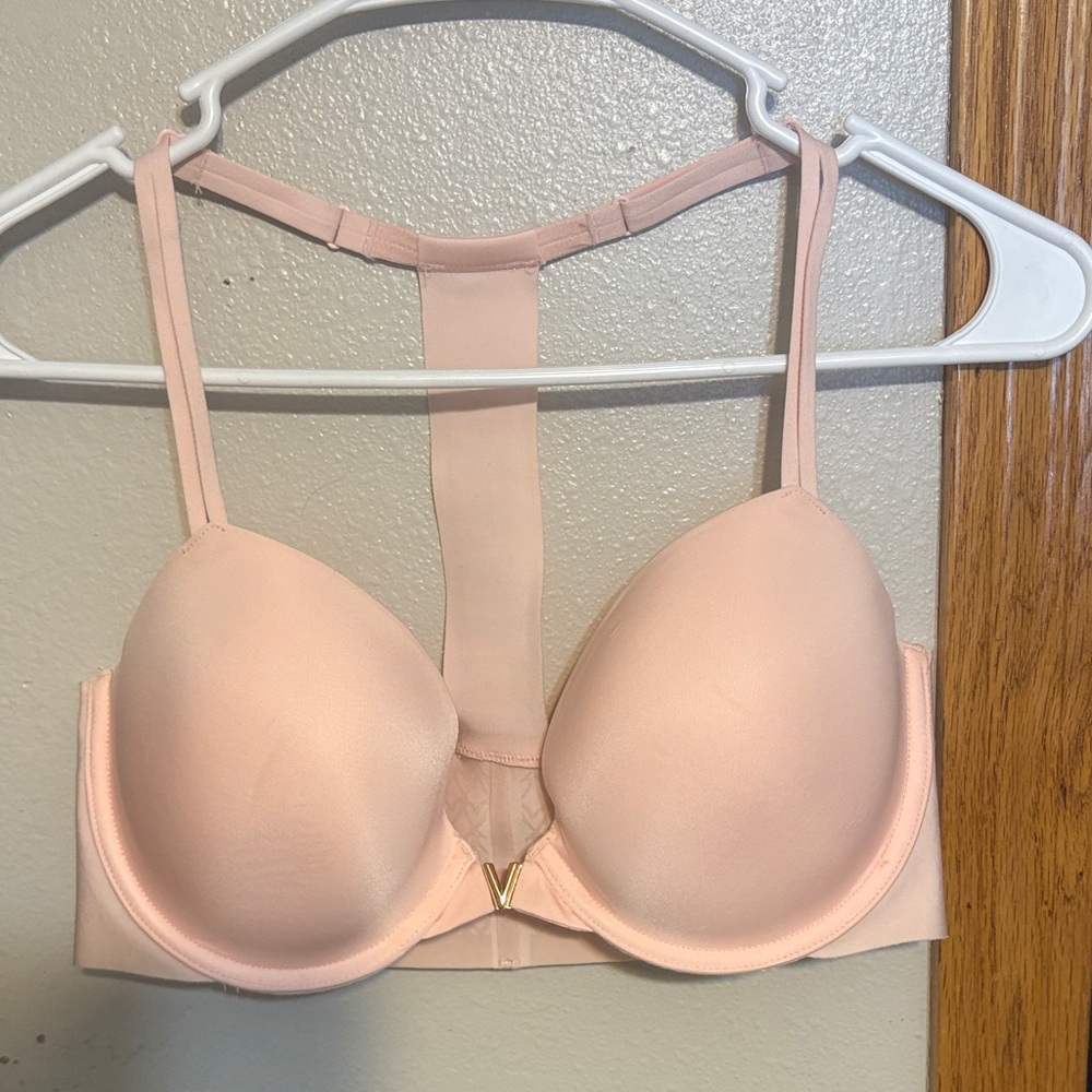 Victoria's Secret Blush Pink Bra